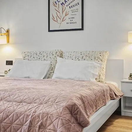 Comfortable In アパート マルティン